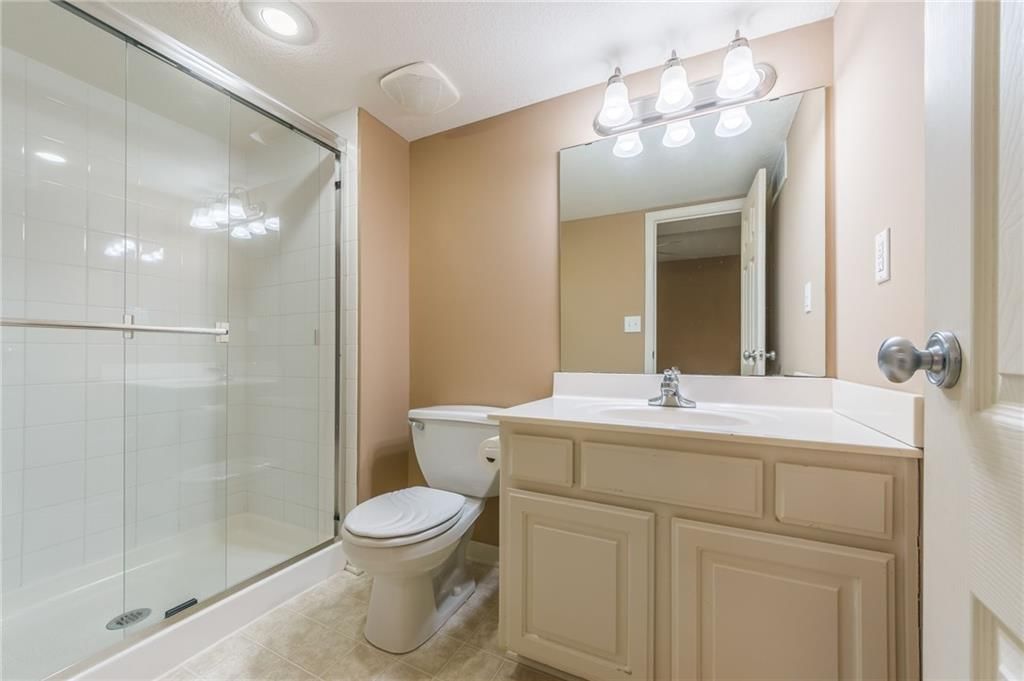 6285 N Nevada Avenue — photo 39