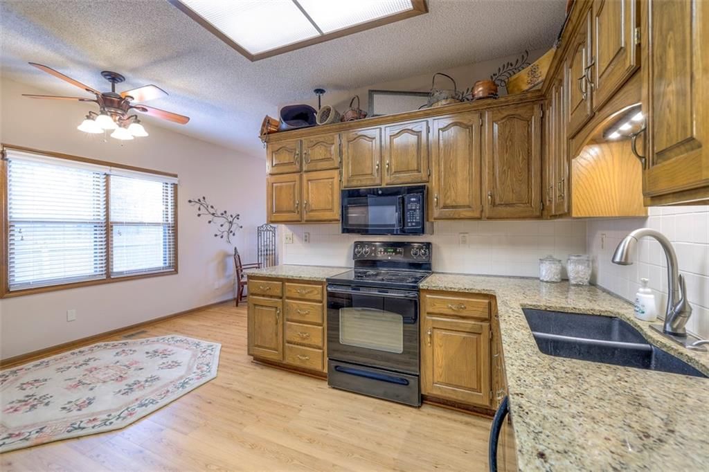 2437 NW Windwood Drive — photo 22