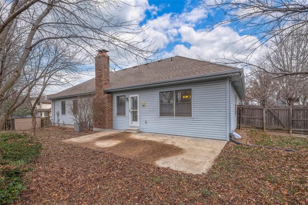 2437 NW Windwood Drive — photo 38