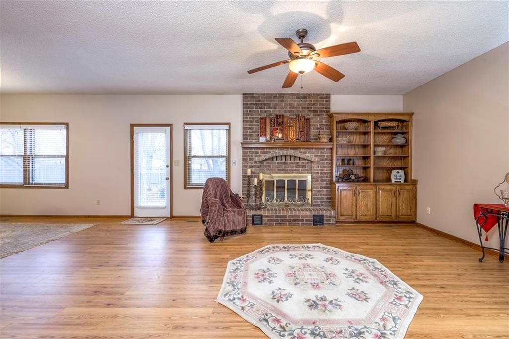 2437 NW Windwood Drive — photo 7