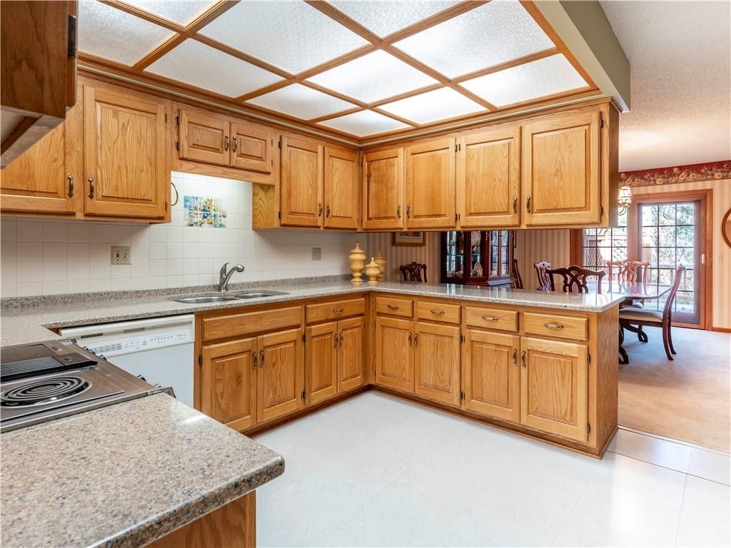 4 Antilles Drive — photo 12
