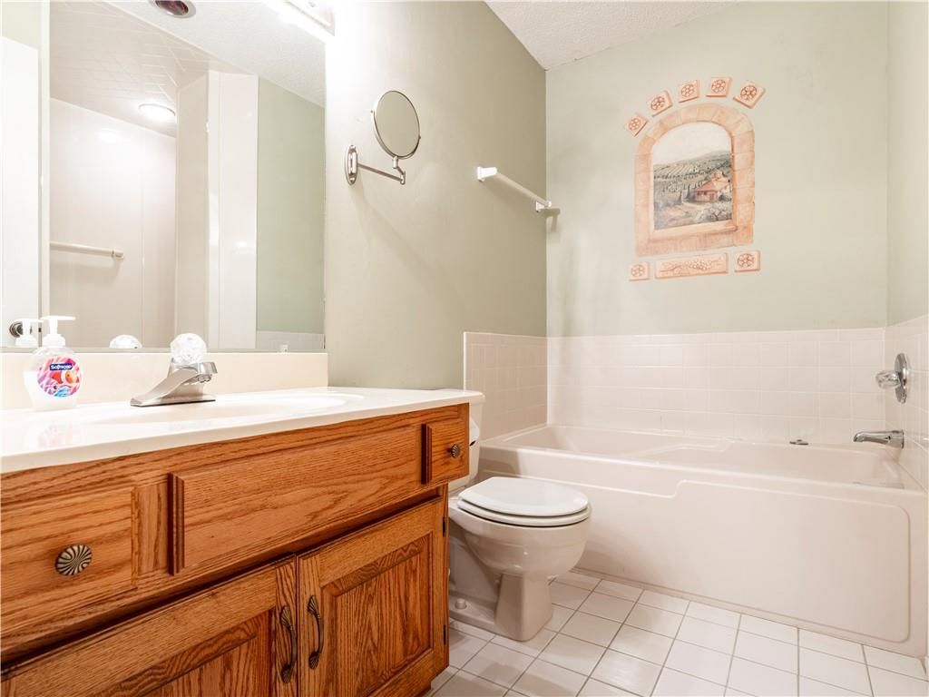 4 Antilles Drive — photo 17