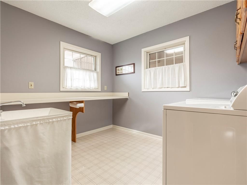 4 Antilles Drive — photo 22