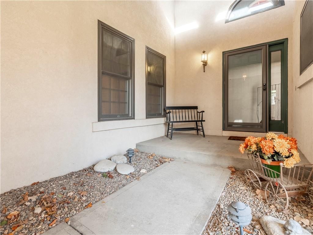 4 Antilles Drive — photo 4
