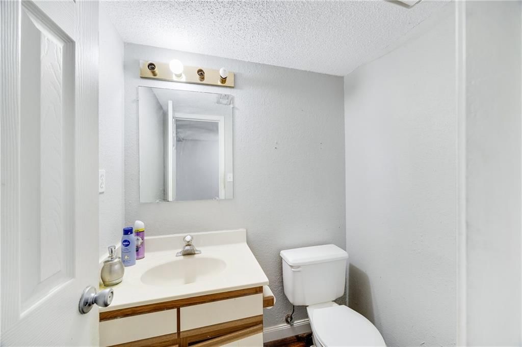 2119 HIGHRIDGE Drive — photo 8