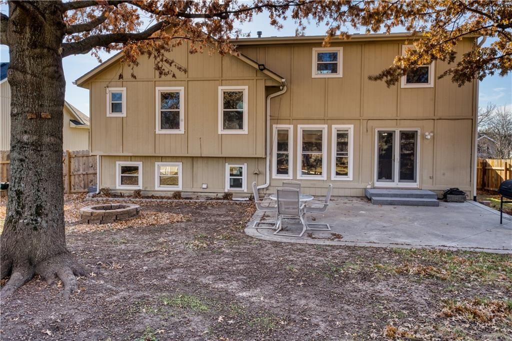 704 NE Hunters Ridge Street — photo 22