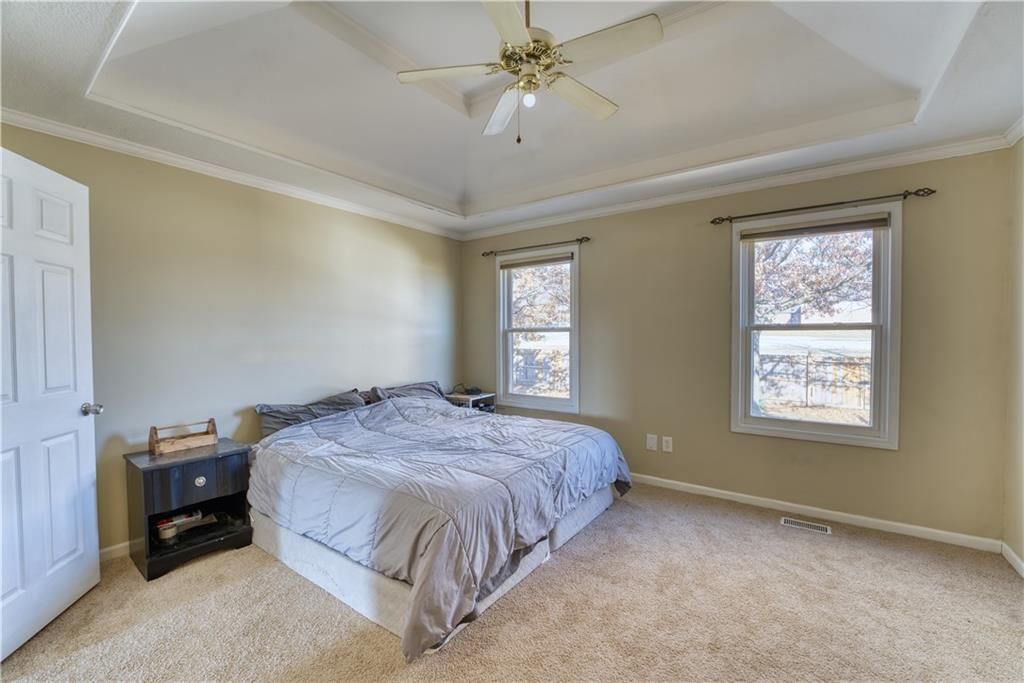 704 NE Hunters Ridge Street — photo 10