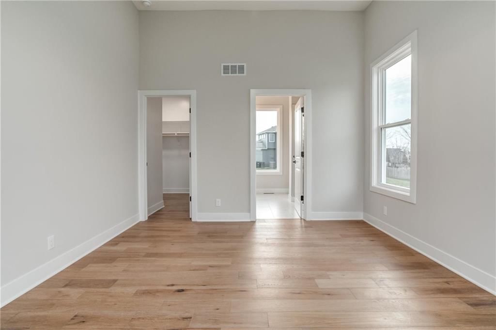 22450 S Jefferson Street — photo 13