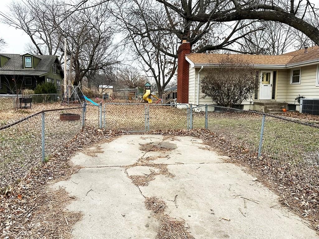 500 NE Ash Street — photo 30