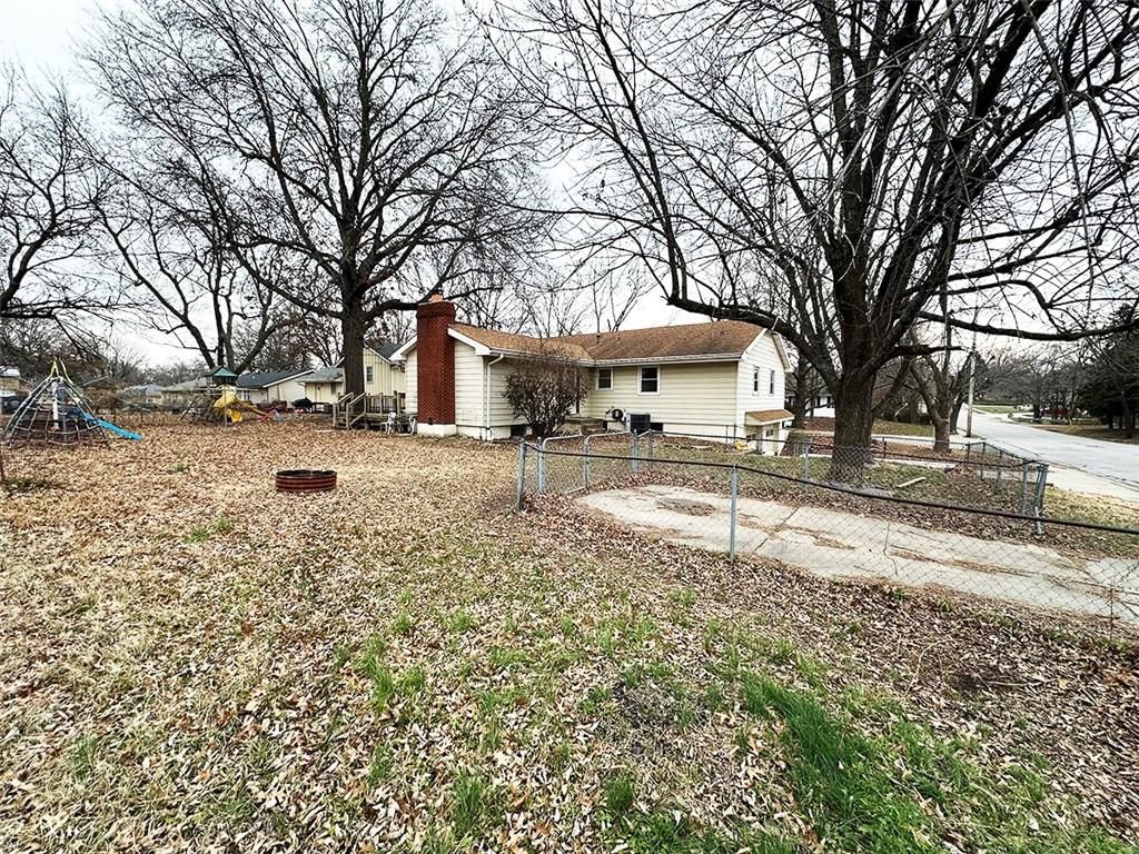500 NE Ash Street — photo 31