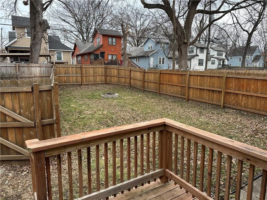 5407 Garfield Avenue — photo 8
