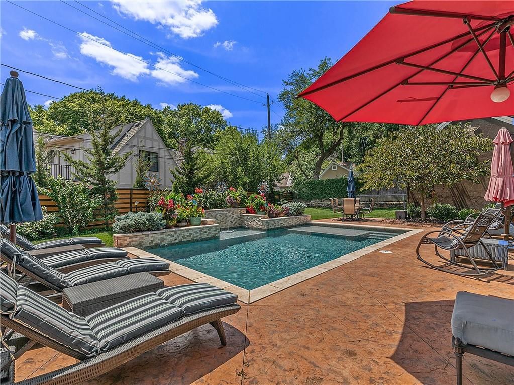 821 W 54th Terrace — photo 42
