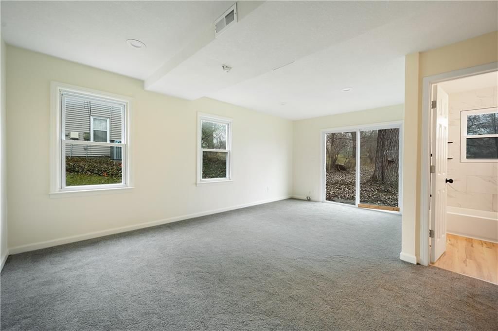 5218 Lamar Avenue — photo 12