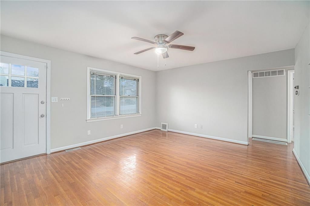 11016 E 56th Terrace — photo 5