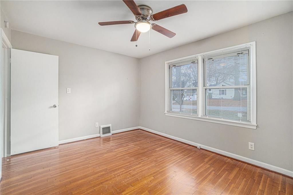 11016 E 56th Terrace — photo 10