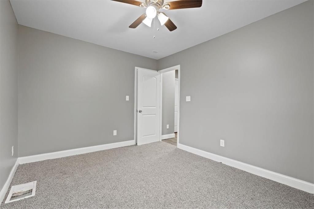 3300 E 59th Street — photo 12