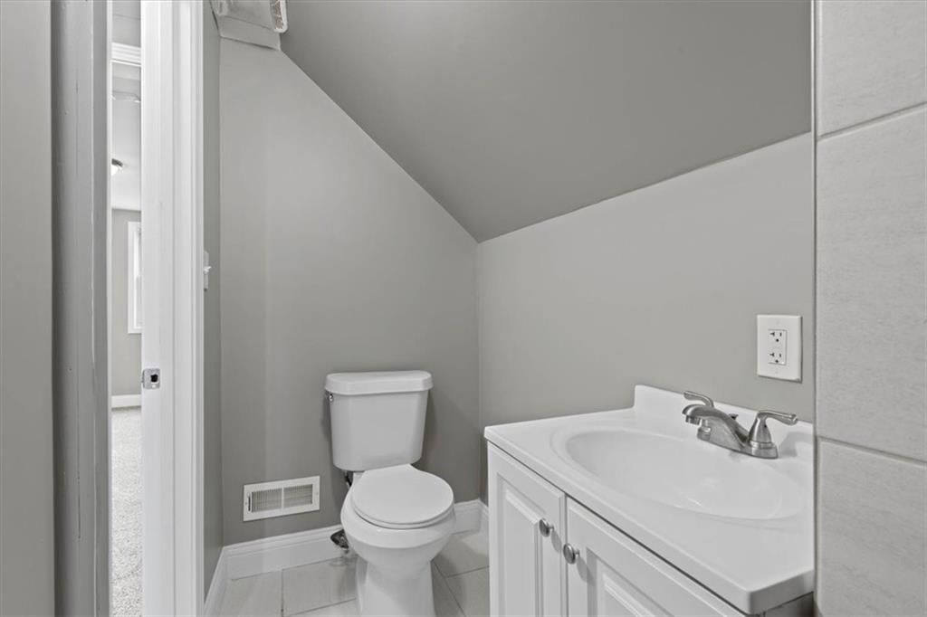 3300 E 59th Street — photo 18