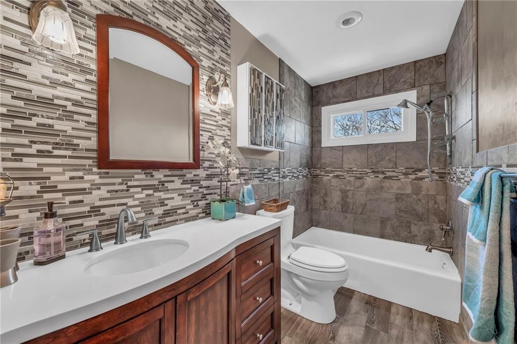 6204 GREENWOOD Street — photo 29