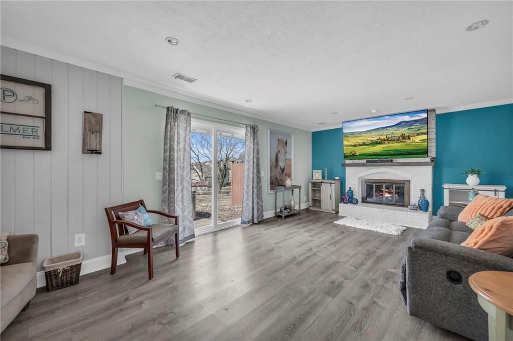 6204 GREENWOOD Street — photo 34