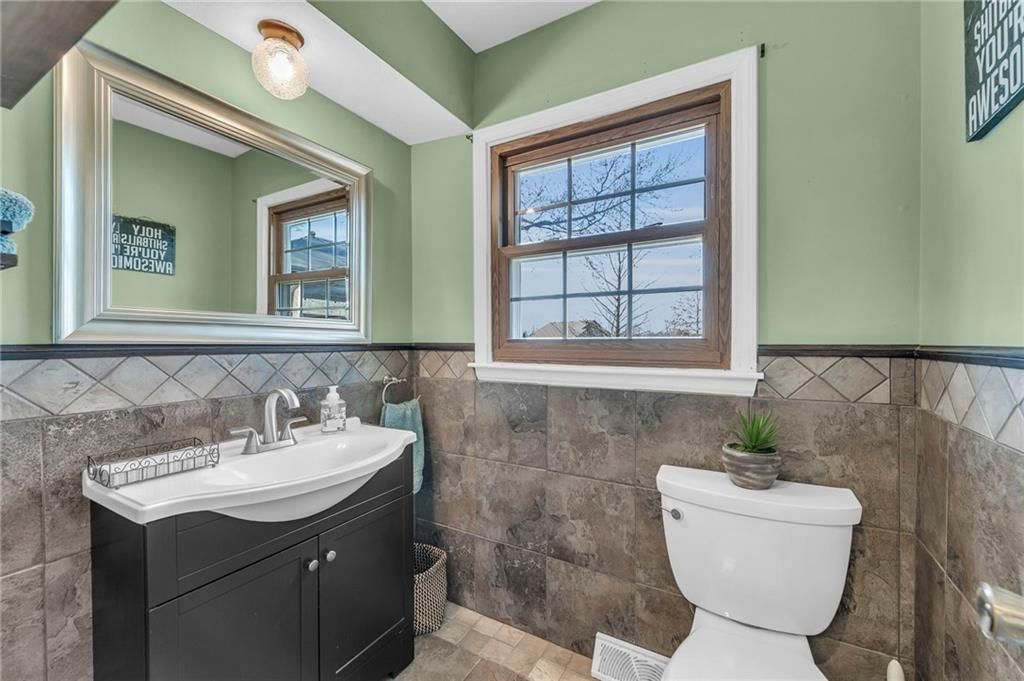 6204 GREENWOOD Street — photo 38