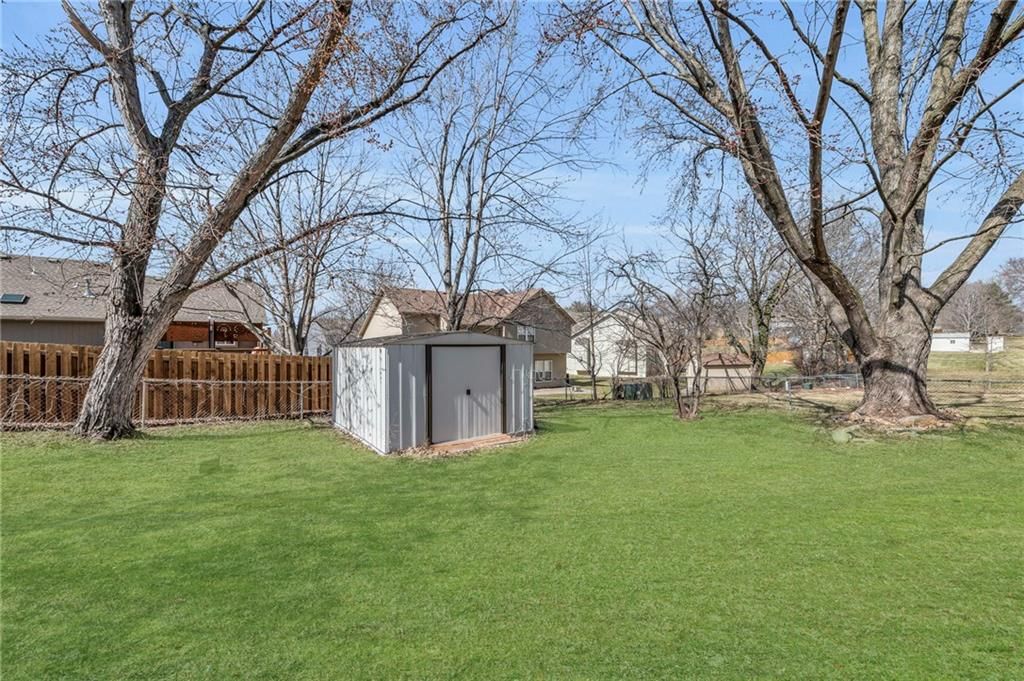 6204 GREENWOOD Street — photo 46