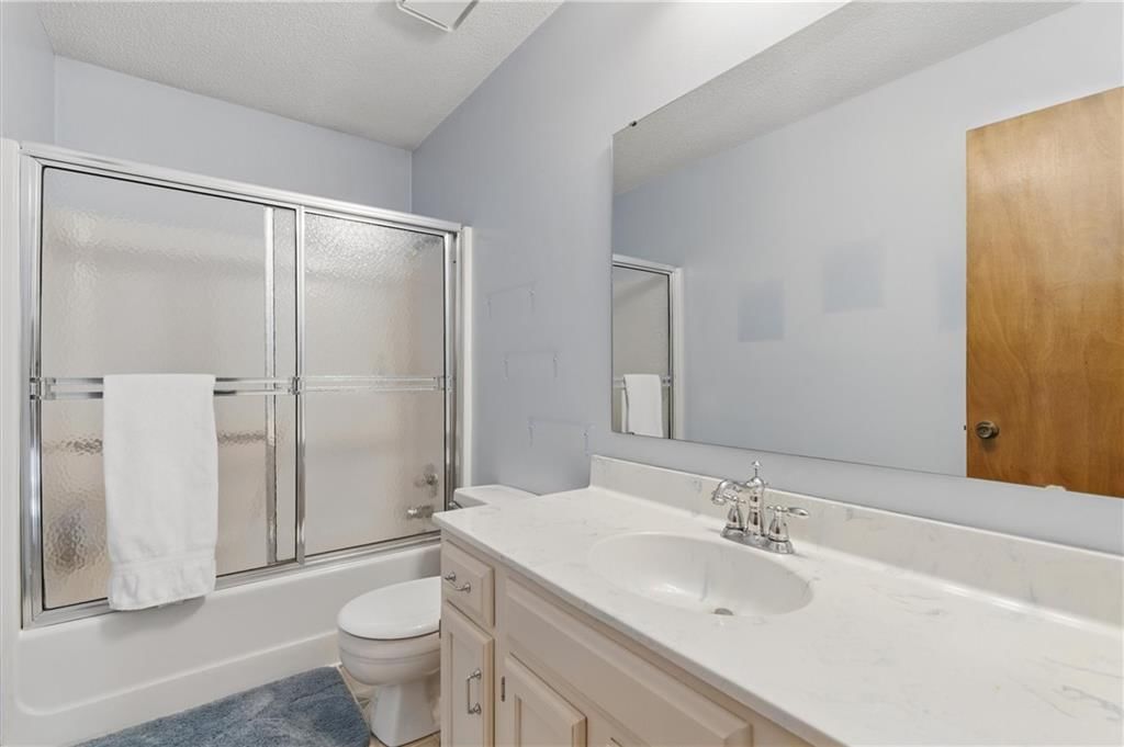 5800 NE 48th Street — photo 12
