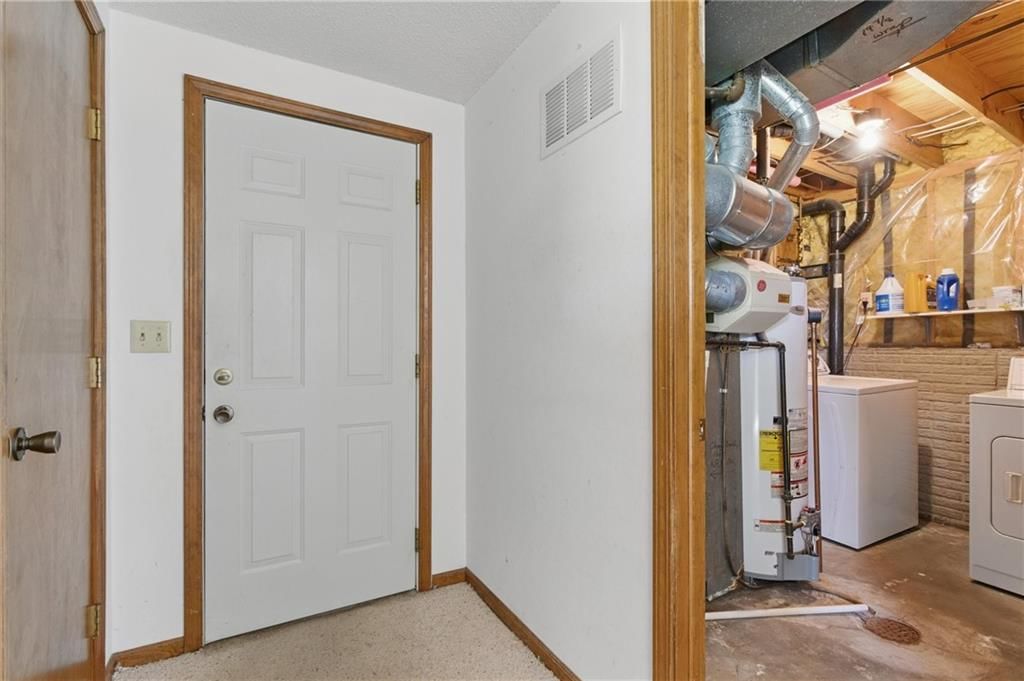 5800 NE 48th Street — photo 16