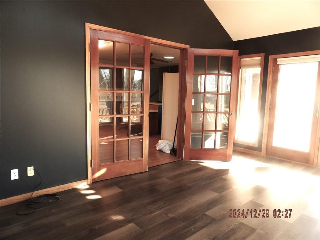 225 S Cleveland Street — photo 11