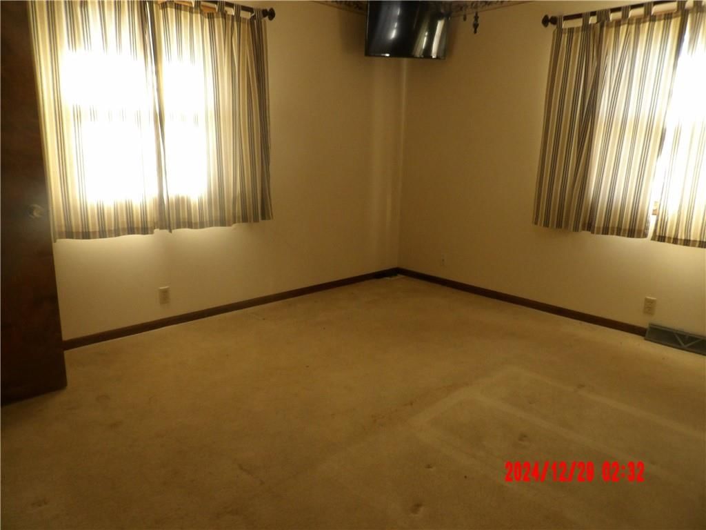 225 S Cleveland Street — photo 15