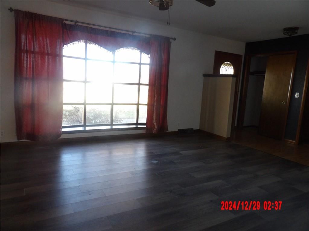 225 S Cleveland Street — photo 32