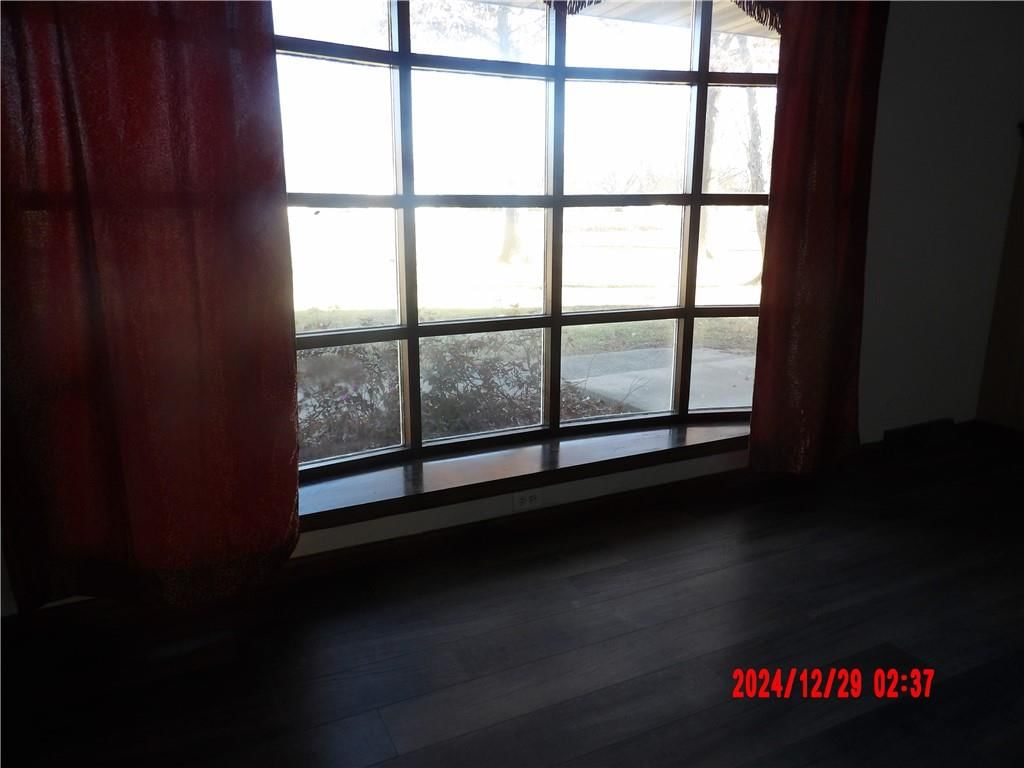 225 S Cleveland Street — photo 34