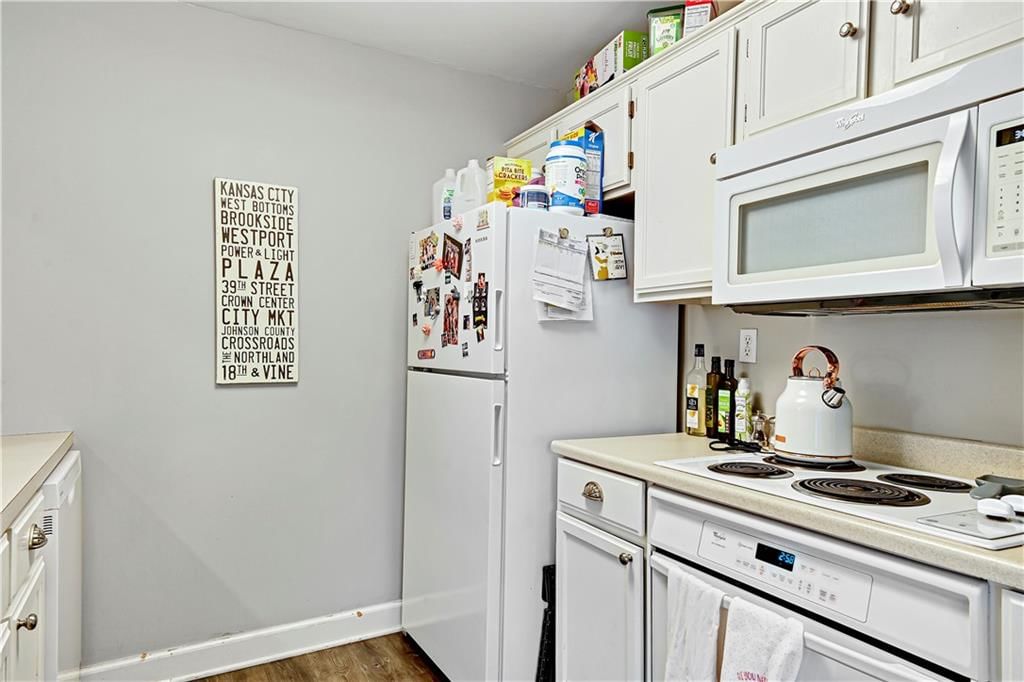 5129 W 75TH Street — photo 9
