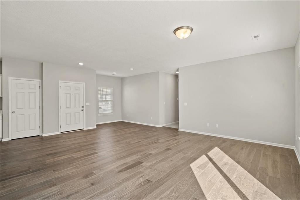 12345 N Shannon Avenue — photo 8
