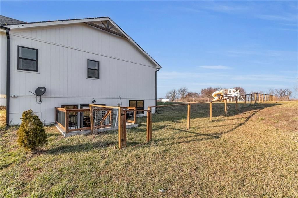 8160 SE 203rd Street — photo 31
