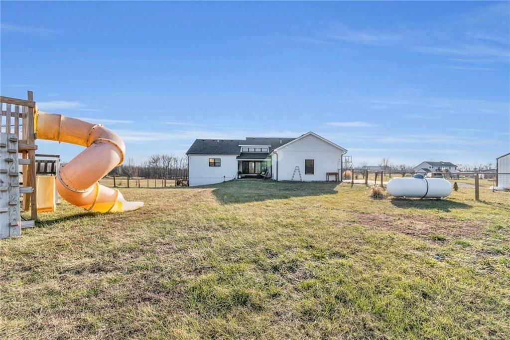 8160 SE 203rd Street — photo 33