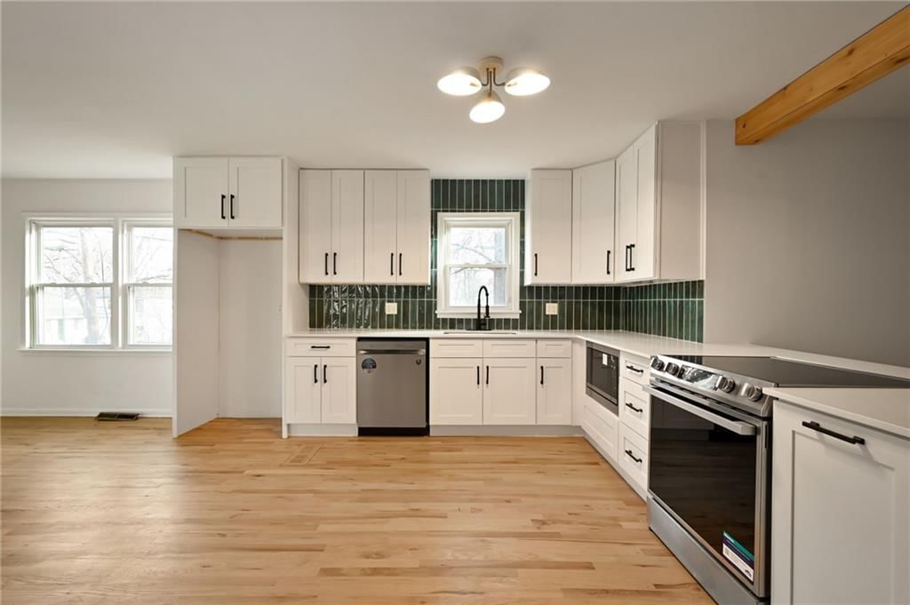 9215 Grant Drive — photo 8