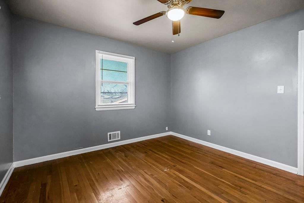 7303 NW Winter Avenue — photo 13