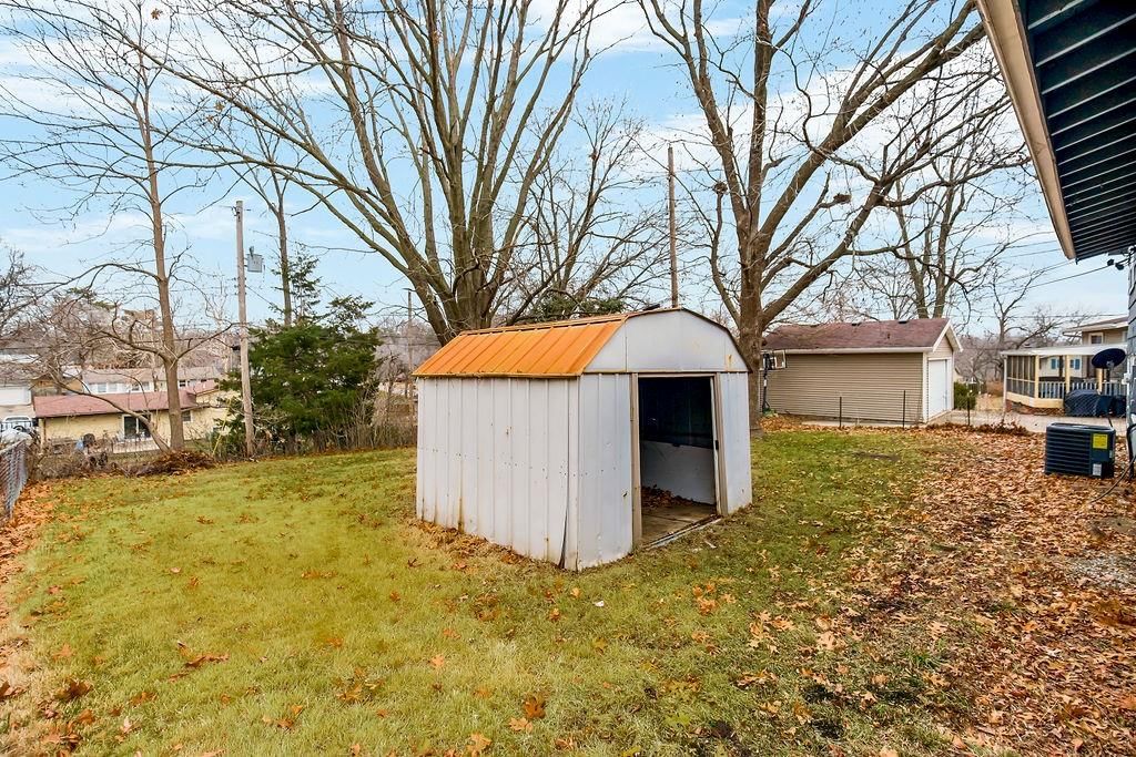 7303 NW Winter Avenue — photo 30