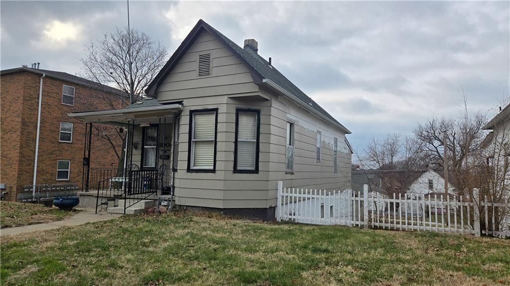 6004 King Hill Avenue — photo 4