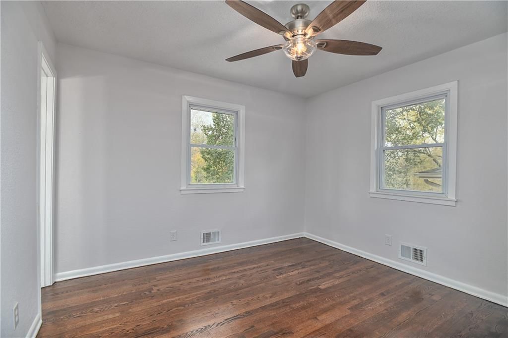 8409 Elm Avenue — photo 14