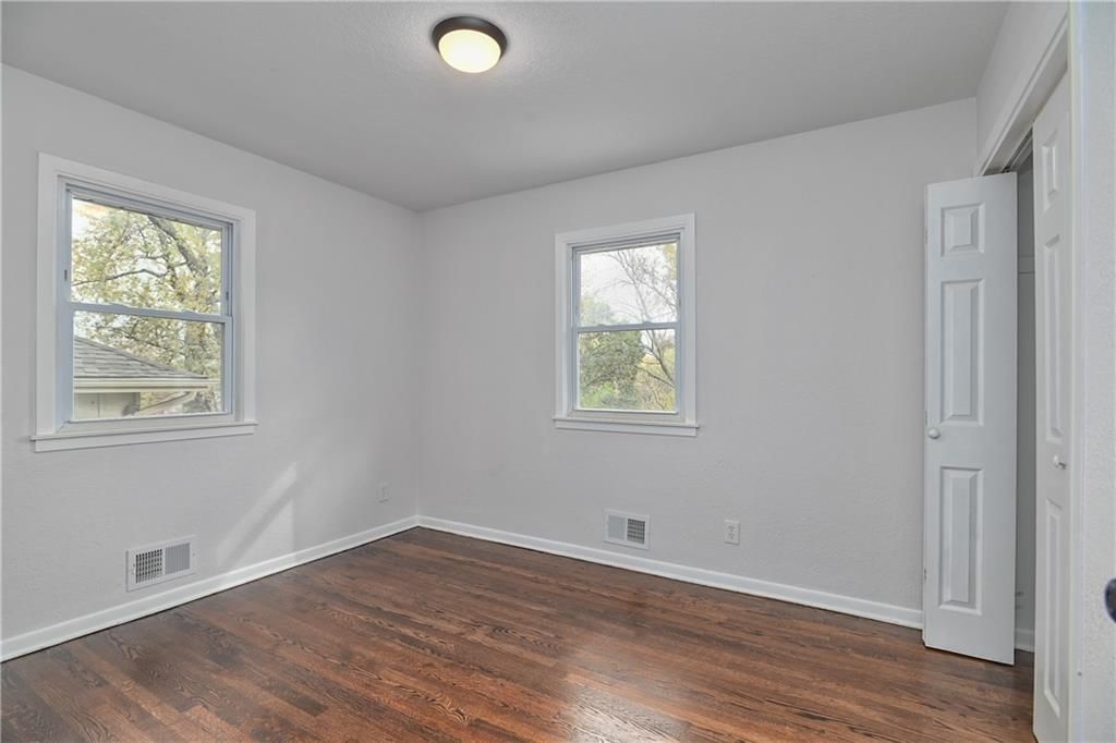 8409 Elm Avenue — photo 20