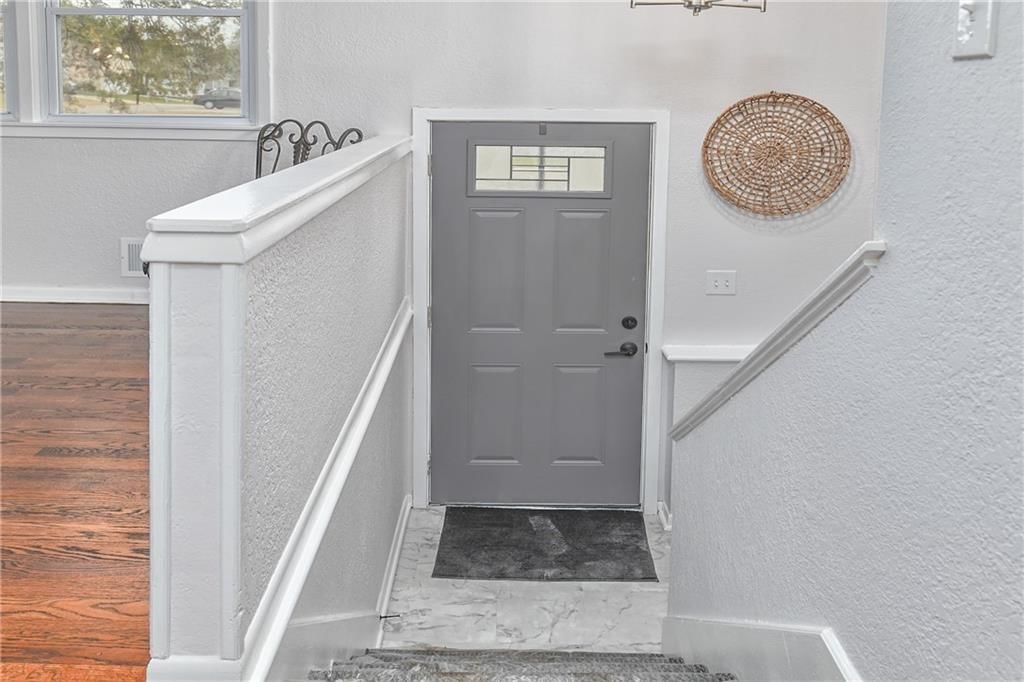 8409 Elm Avenue — photo 3