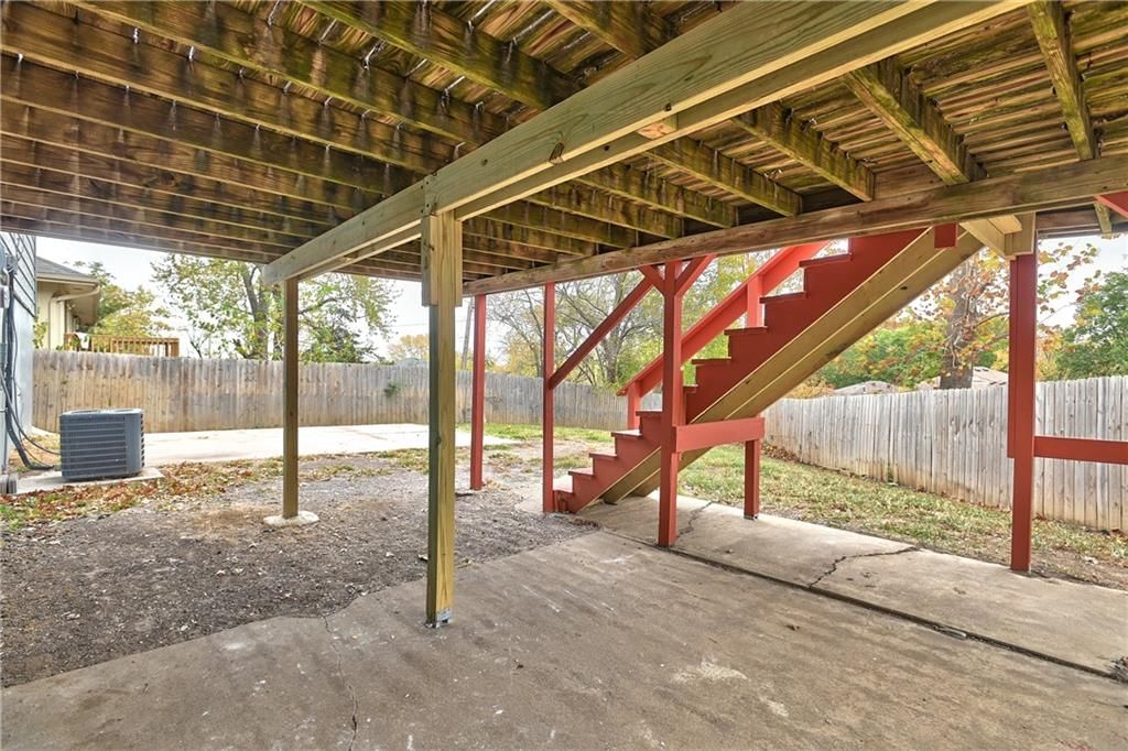 8409 Elm Avenue — photo 32
