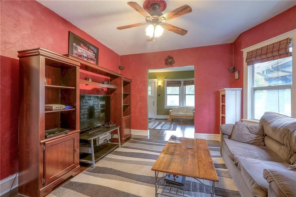 4537 Gillham Road — photo 13