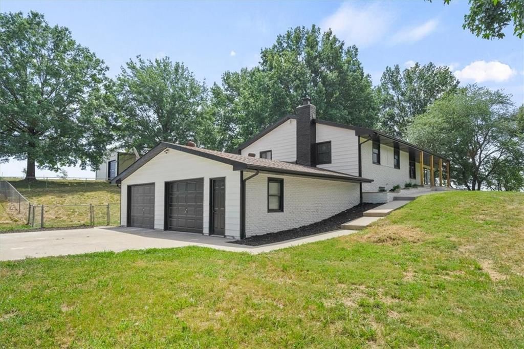 17625 B Highway — photo 38