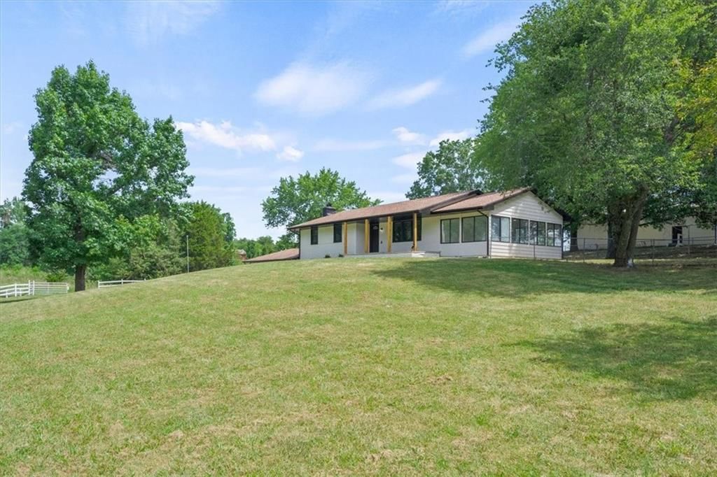 17625 B Highway — photo 41