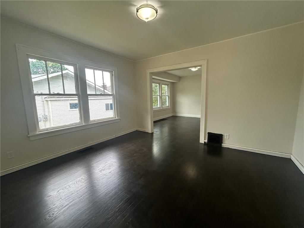 930 S Washington Street — photo 5