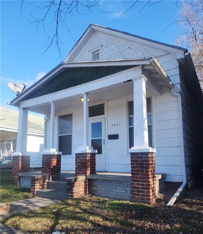 2501 S 11th Street — photo 2