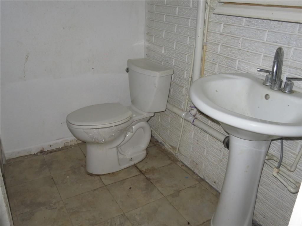 404 S 24th Street — photo 18