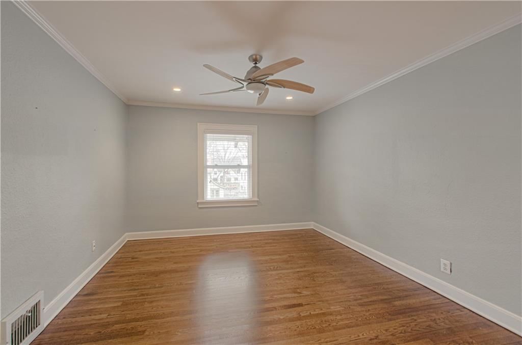 1012 W 71st Terrace — photo 20